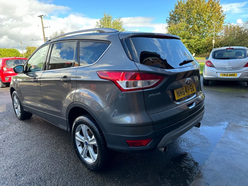 FORD KUGA