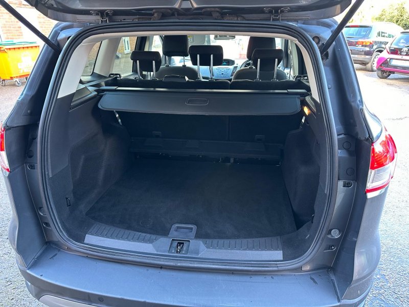 FORD KUGA