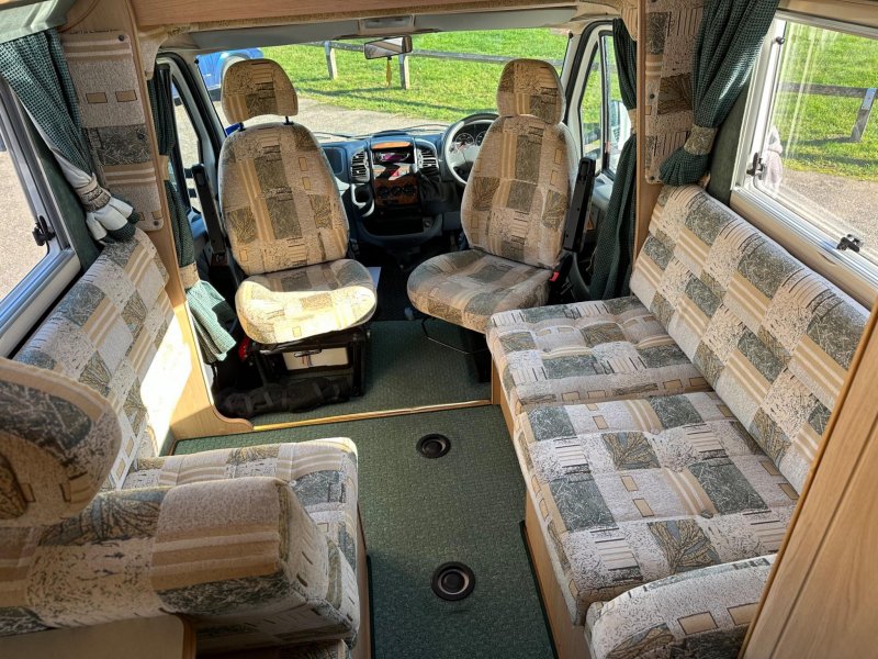AUTO-SLEEPERS NUEVO