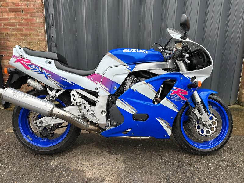 SUZUKI GSXR750