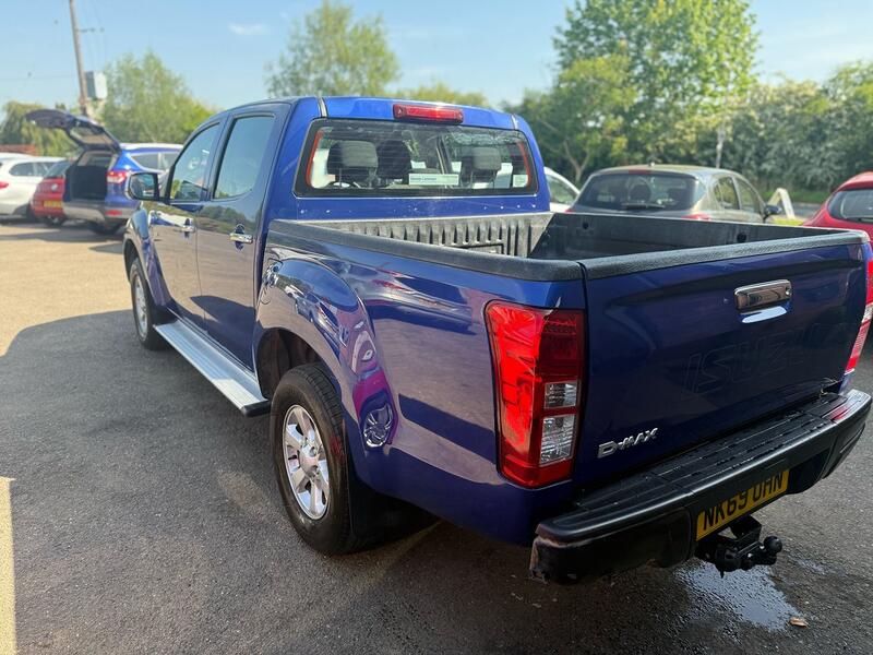 ISUZU D-MAX