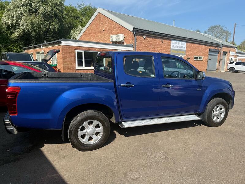ISUZU D-MAX