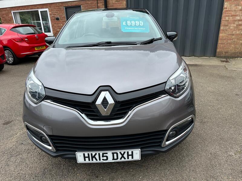 View RENAULT CAPTUR 0.9 Dynamique MediaNav TCe 90 Stop & Start