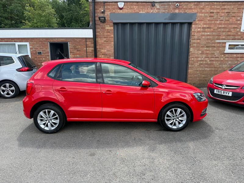 View VOLKSWAGEN POLO 1.0 BlueMotion Tech SE
