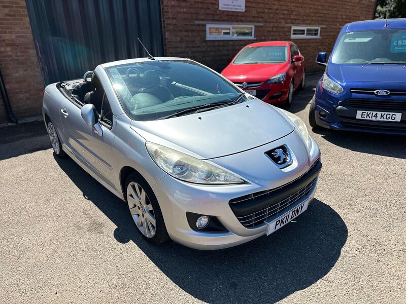 View PEUGEOT 207 CC 1.6 VTi GT
