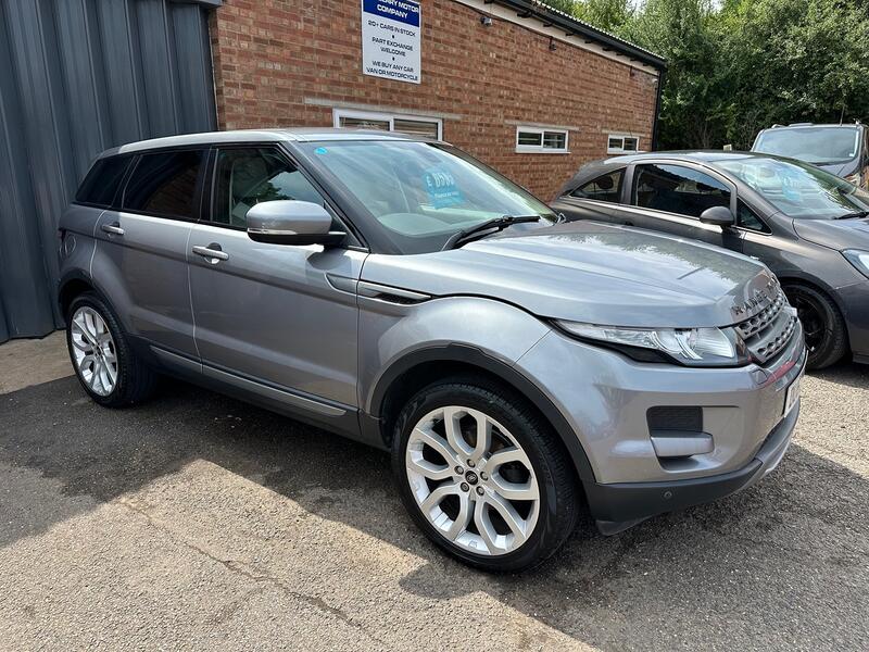 View LAND ROVER RANGE ROVER EVOQUE 2.2 eD4 Pure